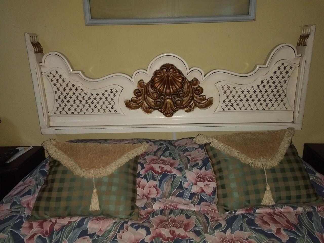 Give House Bed and Breakfast Guatemala Exterior foto