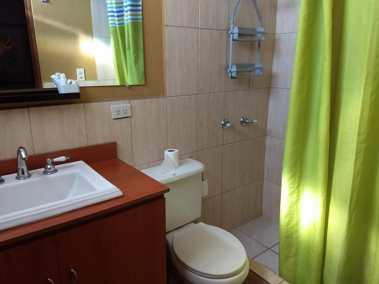 Give House Bed and Breakfast Guatemala Exterior foto
